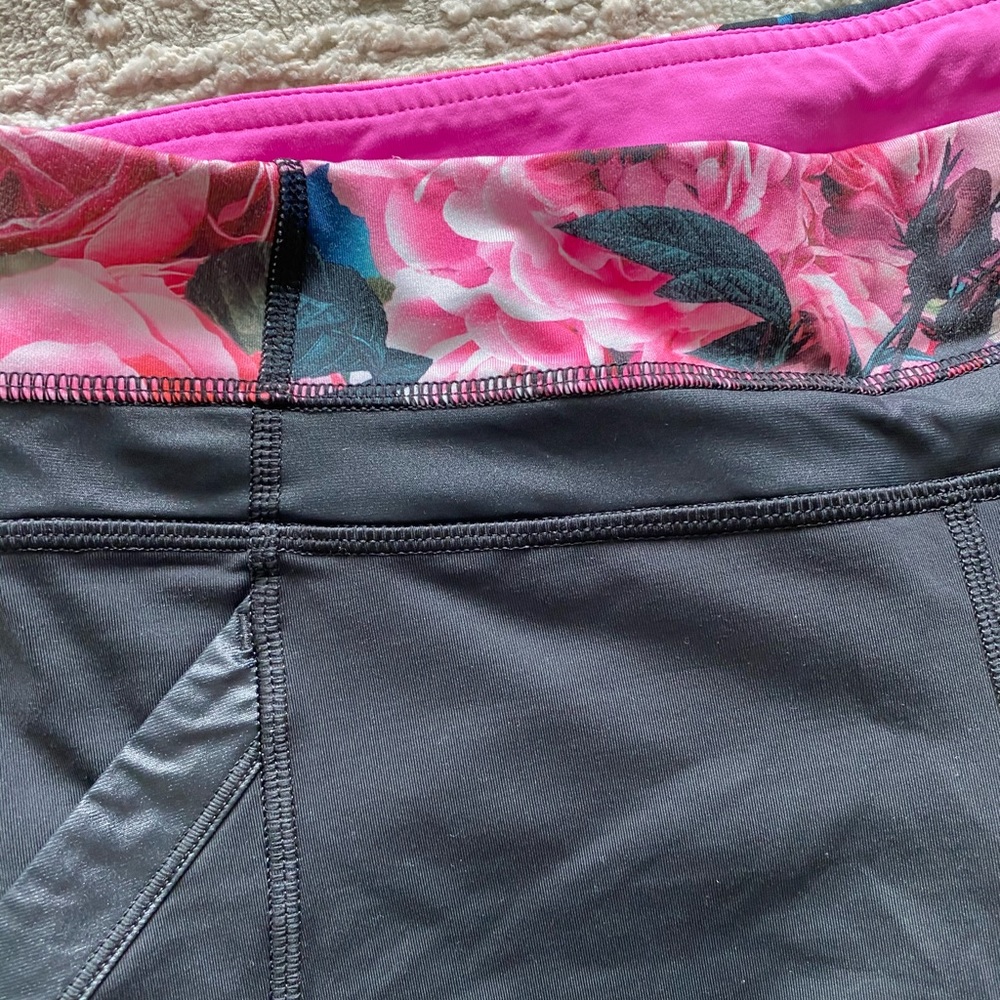 Lululemon crops